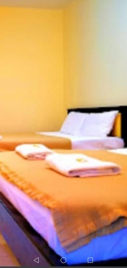 Zahaar Inn Batu Ferringhi Extérieur photo